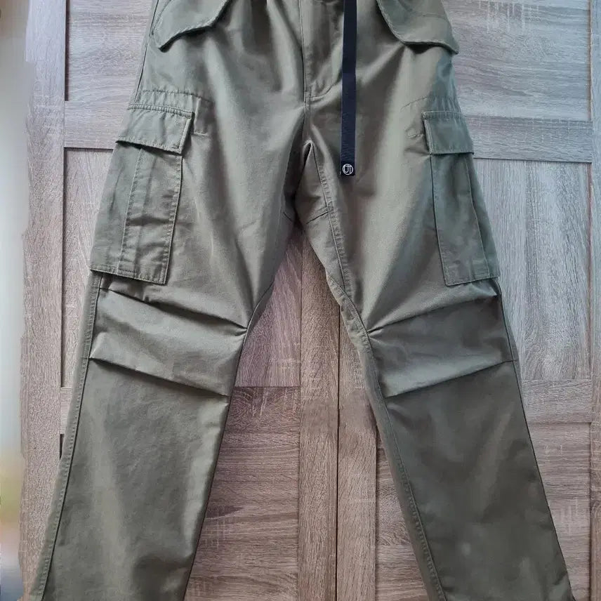 [SOLD OUT] [M] 아웃스탠딩 벨티드 카고팬츠 올리브