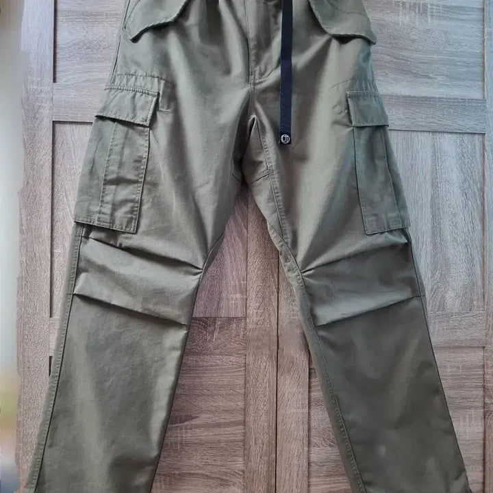 [SOLD OUT] [M] 아웃스탠딩 벨티드 카고팬츠 올리브