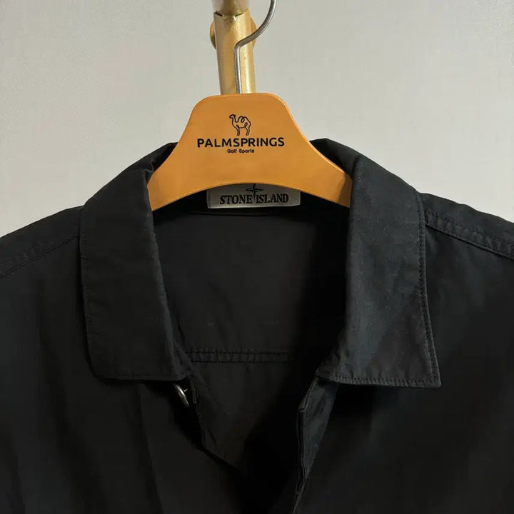 [SOLD OUT] [정품 , M사이즈] 23ss 스톤아일랜드 반팔 오버셔츠 블랙