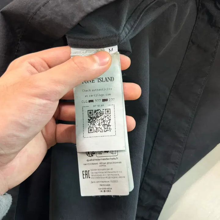 [SOLD OUT] [정품 , M사이즈] 23ss 스톤아일랜드 반팔 오버셔츠 블랙