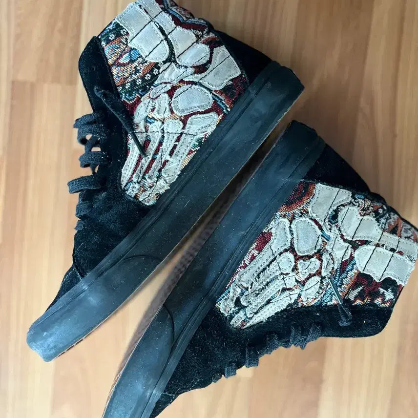[BUNJANG] Vans Skull Embroidered Sneakers / 반스 275