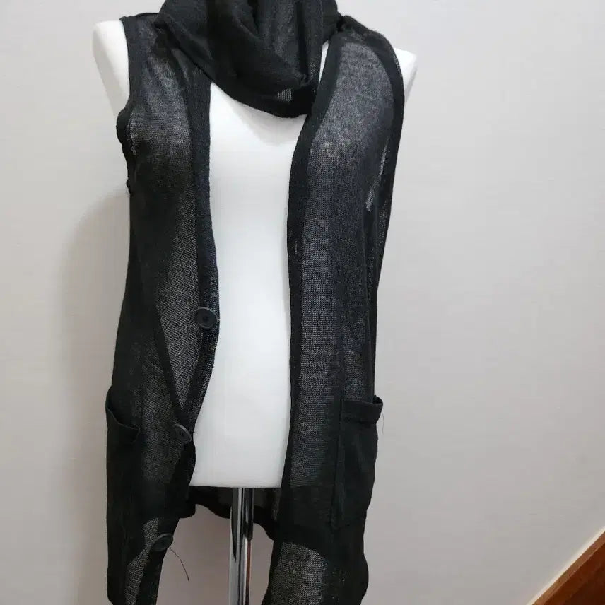 [BUNJANG] Black Vest Cardigan / 조끼가디건