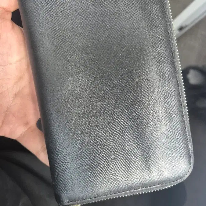 [BUNJANG] Prada Saffiano Leather Zip Long Wallet / 프라다 삼각로고 블랙 사피아노 지퍼장지갑