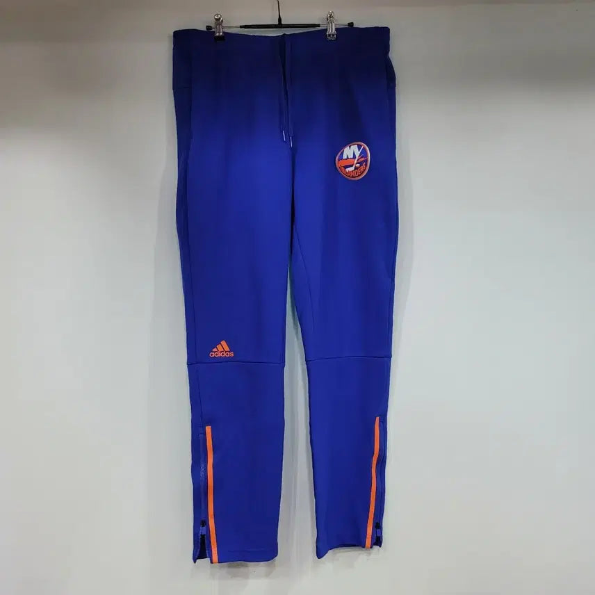 [SOLD OUT] 아디다스 NBA 뉴욕닉스 트레이닝 팬츠