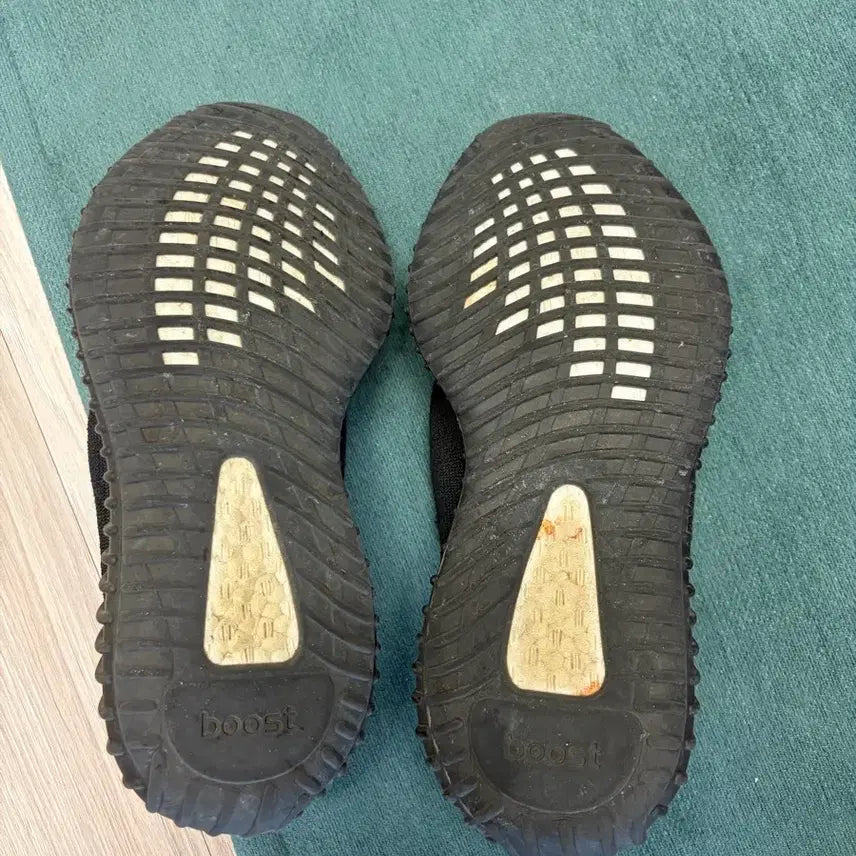 [BUNJANG] Adidas Yeezy 350 Onyx Sneakers / 이지350 오닉스 265