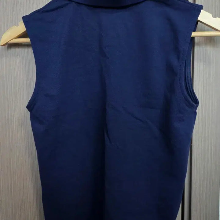 [BUNJANG] Marion Sleeveless T-shirt / 메리온 나시 티셔츠