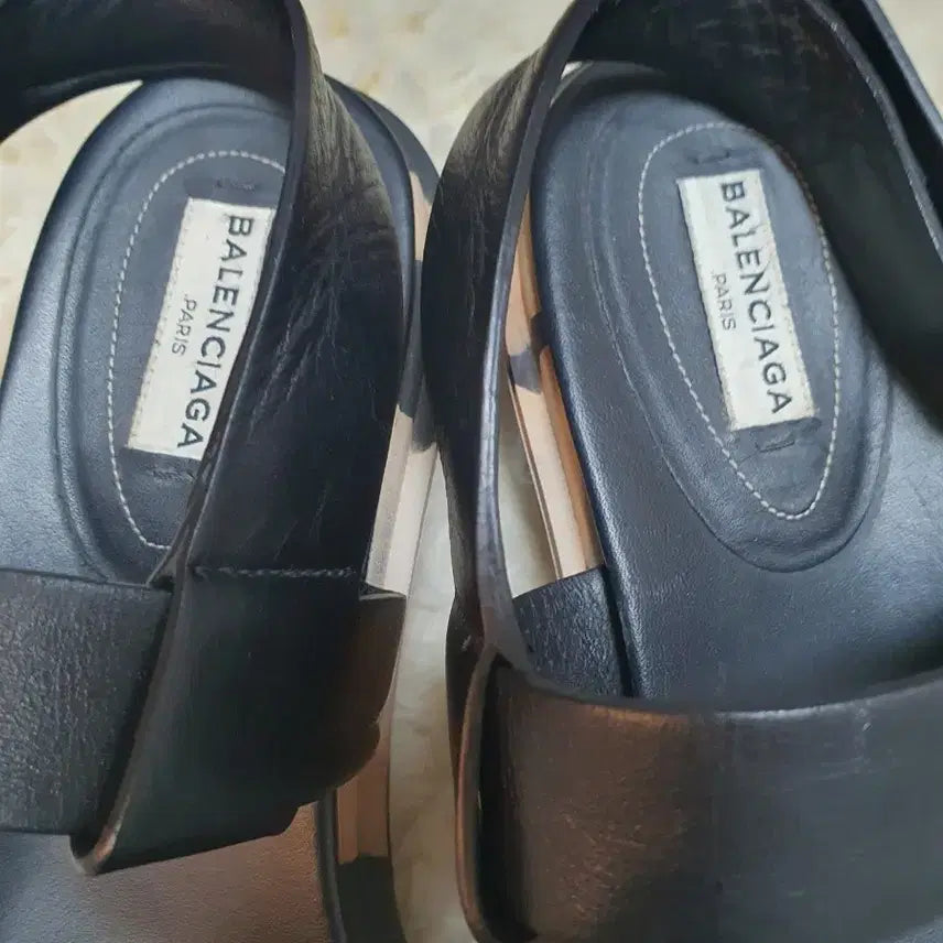 [BUNJANG] Balenciaga Black Strap Sandals / 발렌시아가 블랙 스트랩 샌들 3235m