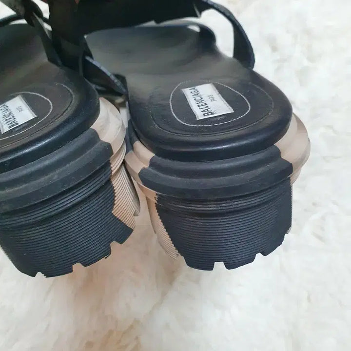 [BUNJANG] Balenciaga Black Strap Sandals / 발렌시아가 블랙 스트랩 샌들 3235m
