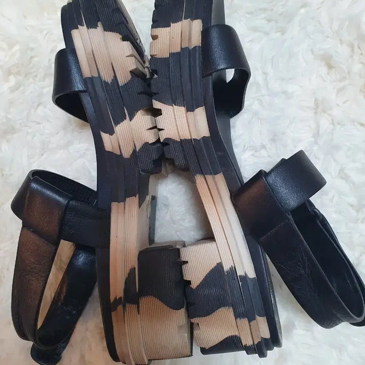 [BUNJANG] Balenciaga Black Strap Sandals / 발렌시아가 블랙 스트랩 샌들 3235m