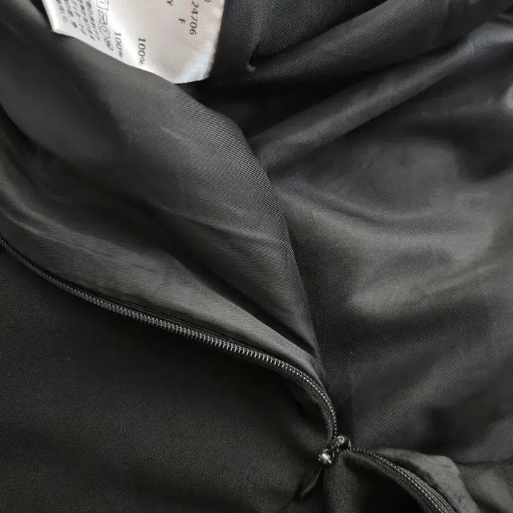 [BUNJANG] ROJITA Black Suspender Frill Skirt / 로리타 아가씨 - ROJITA 로지타 블랙 멜빵 프릴 스커트 하트큐빅