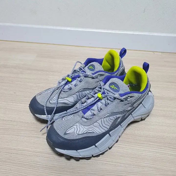 [BUNJANG] Reebok Kinetic 2.5 Edge Gray Lime Sneakers / 리복 직 키네티카 2.5 엣지 그레이 라임 280