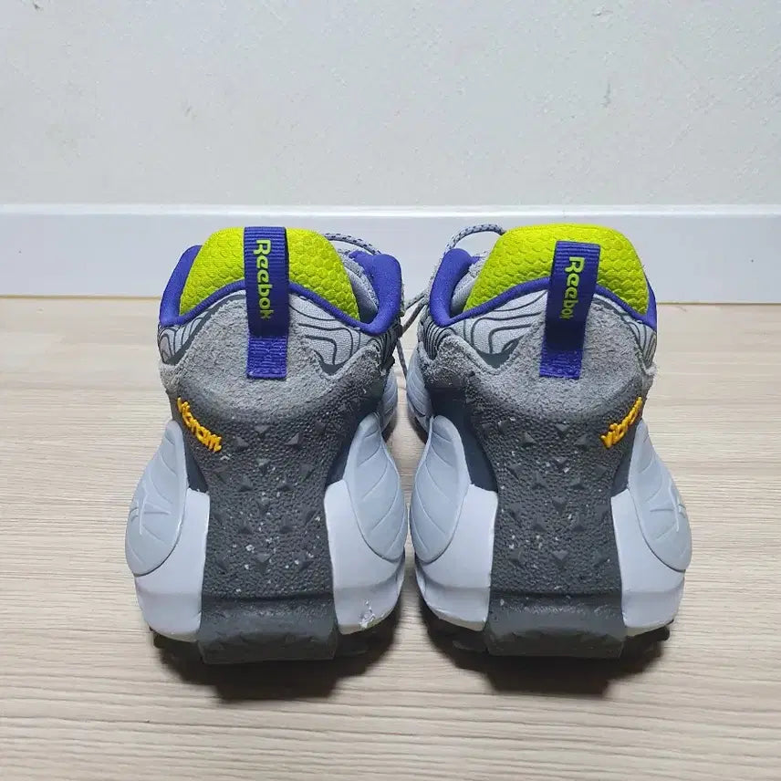 [BUNJANG] Reebok Kinetic 2.5 Edge Gray Lime Sneakers / 리복 직 키네티카 2.5 엣지 그레이 라임 280