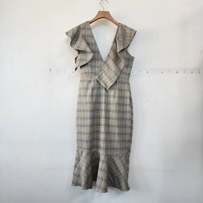 [BUNJANG] DANJI Checkered Long Dress with Frill Detail / DANJI 체크 롱 원피스 프릴 장식