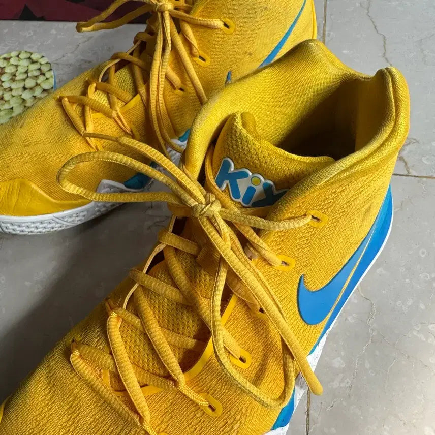 [BUNJANG] Nike Kyrie 4 KIX Collaboration Sneakers / 나이키 / 카이리4 KIX 콜라보 / 285(10.5)