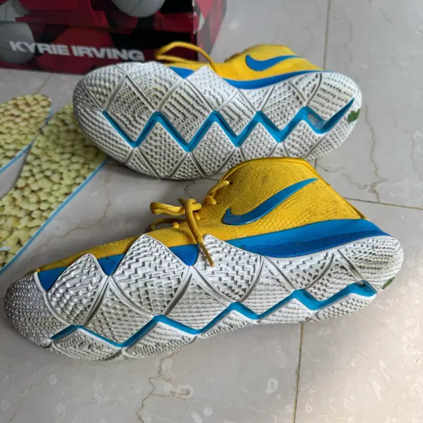 [BUNJANG] Nike Kyrie 4 KIX Collaboration Sneakers / 나이키 / 카이리4 KIX 콜라보 / 285(10.5)