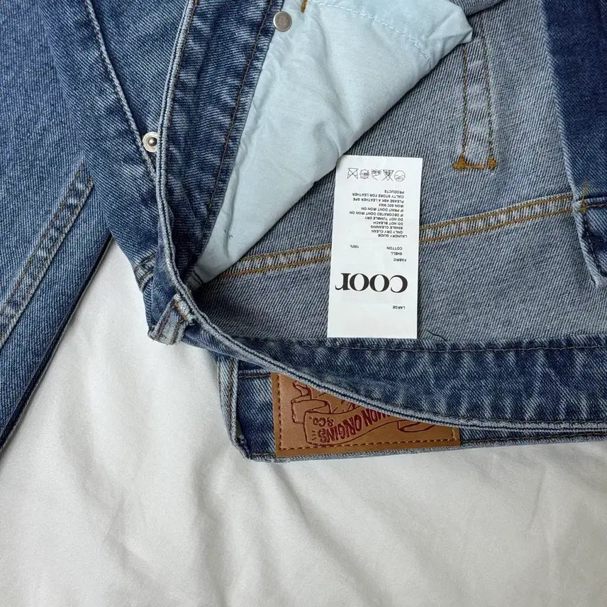 [BUNJANG] Coor Embossed Washed Denim Pants (Washed Blue) / (1회착) 쿠어 coor 엠보 워시드 데님 팬츠 (워시드 블루)