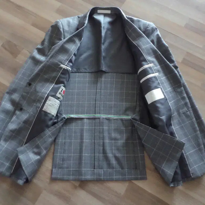 [BUNJANG] Mvio Slim Fit 95 Wool Blazer / 엠비오춘하콤비/슬림95/최상급