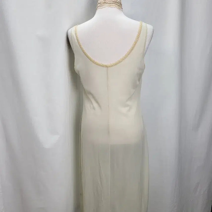 [BUNJANG] Vintage Floral Lace Slip Dress / 빈티지 소프트 버터크림 앤틱 플로럴 레이스 슬립 원피스