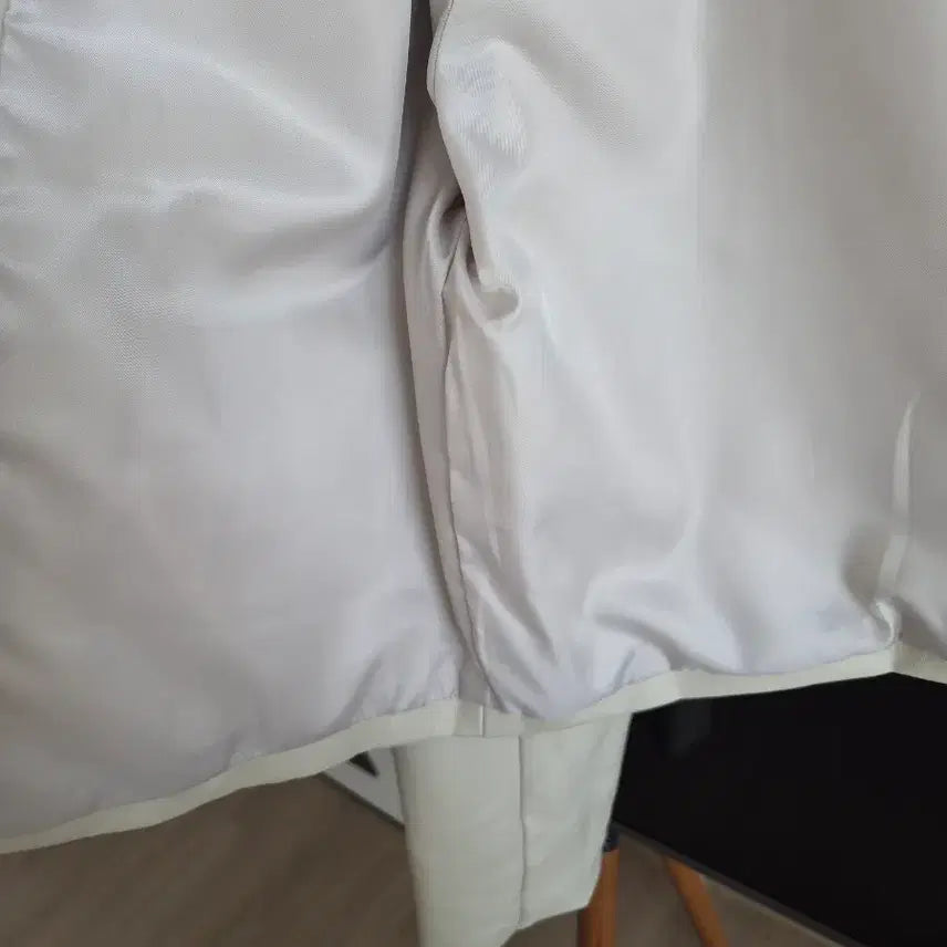 [BUNJANG] Ivory Faux Leather Crop Jacket / 아이보리 크롭 인조가죽자켓