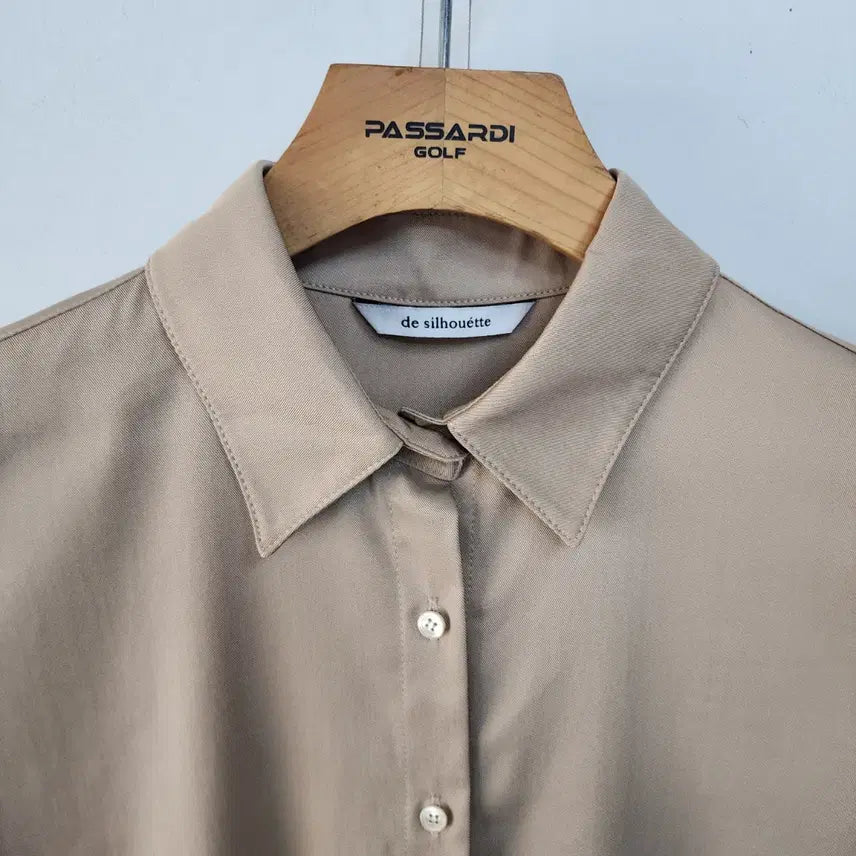 [BUNJANG] De Silhouette Beige Shirt / de silhouette 베이지색 셔츠