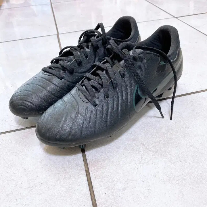 [BUNJANG] Nike Tiempo Legend Soccer Cleats (285) / 몽빈티지(285)나이키남자티엠포레전드축구화