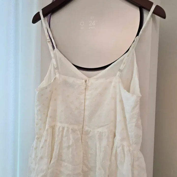 [BUNJANG] Daisy Syndrome White Tank Dress / 데이지신드롬 화이트 나시 원피스 (+가디건)