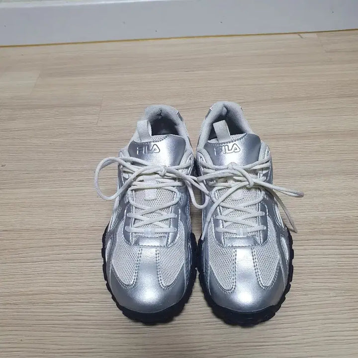 [SOLD OUT] 휠라 에샤페 MS 실버문 240
