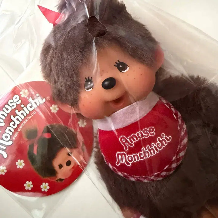 [SOLD OUT] [BUNJANG] Amuse Monchhichi Keyring Doll + Big Sticker / (미개봉) 어뮤즈 몬치치 키링 인형