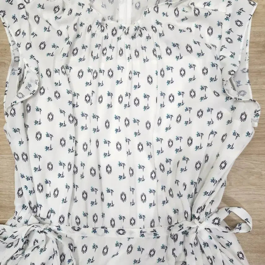 [SOLD OUT] 헤지스 패턴 민소매 원피스S