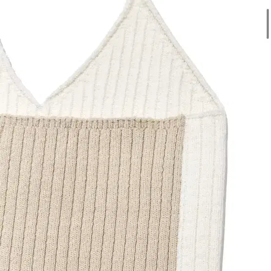 [BUNJANG] Glowny Fine Two-Tone Sleeveless Top / 글로니 파인 투톤 슬리브리스 탑 SAND MULTI