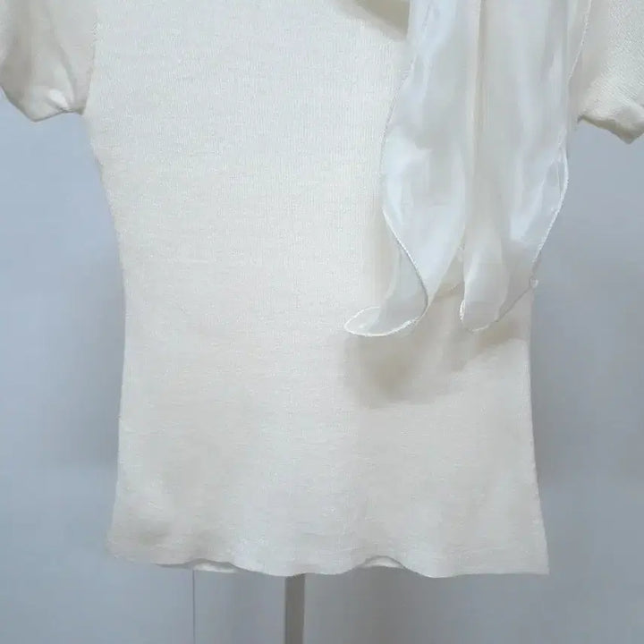 [SOLD OUT] 새상품 실키 리본타이 니트