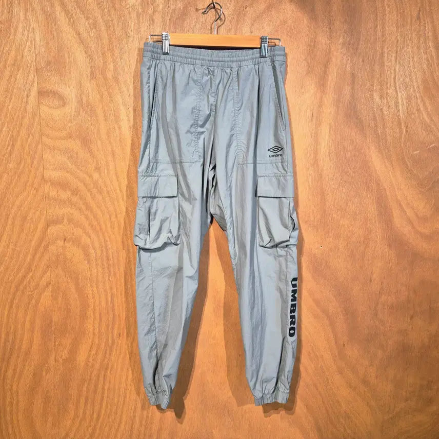 [SOLD OUT] 엄브로 우븐 조거 팬츠 M (번570