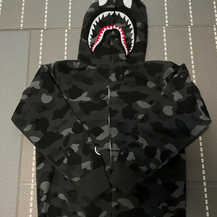 [BUNJANG] BAPE Black Camo Shark Hoodie L / 베이프 흑계 후드집업 / L