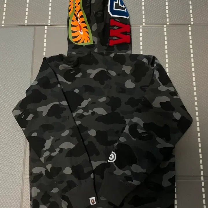 [BUNJANG] BAPE Black Camo Shark Hoodie L / 베이프 흑계 후드집업 / L