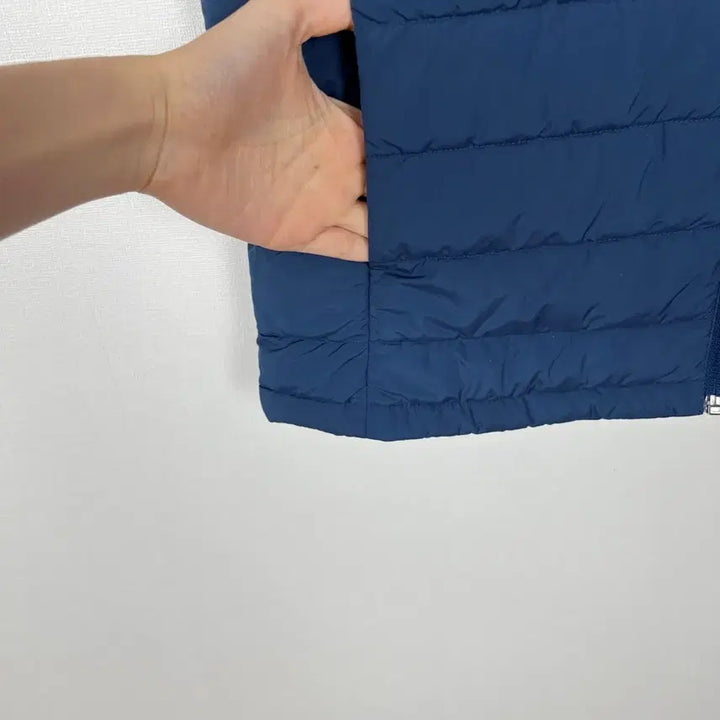 [SOLD OUT] 블랙야크 네이비 경량 패딩 조끼 베스트 남100 L 라덴 빈티지