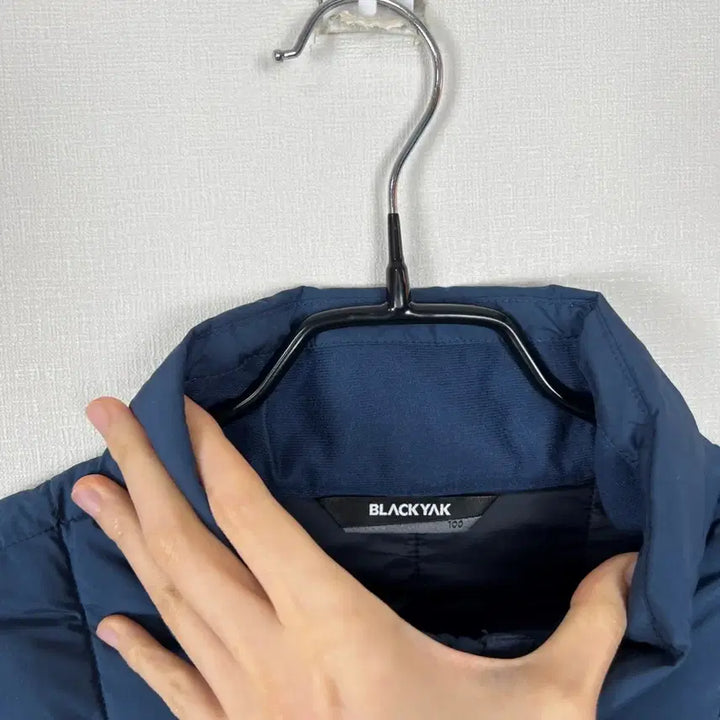 [SOLD OUT] 블랙야크 네이비 경량 패딩 조끼 베스트 남100 L 라덴 빈티지