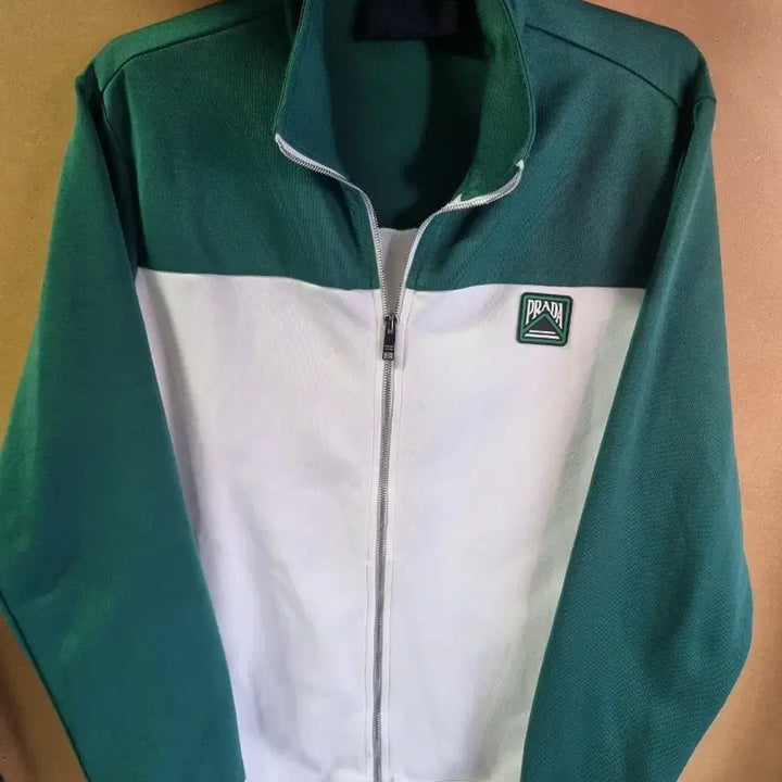 [SOLD OUT] 프라다 남성 져지