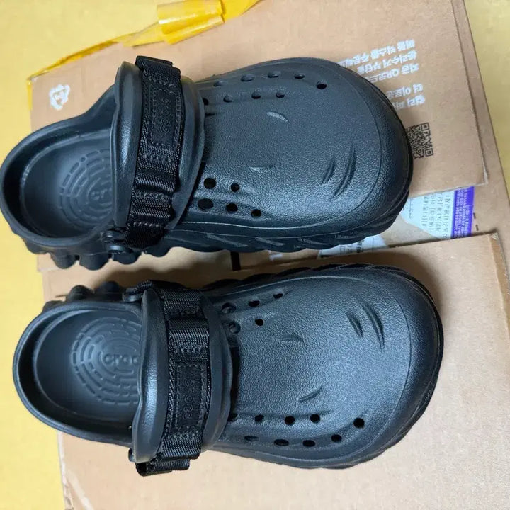 [SOLD OUT] 크록스 에코클로그 240 사이즈 판매합니다
