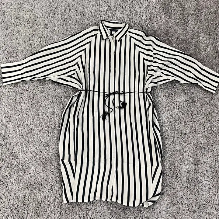 [SOLD OUT] 정품 모조에스핀(Mojo.S.Phine)  셔츠형 스트라이프 원피스
