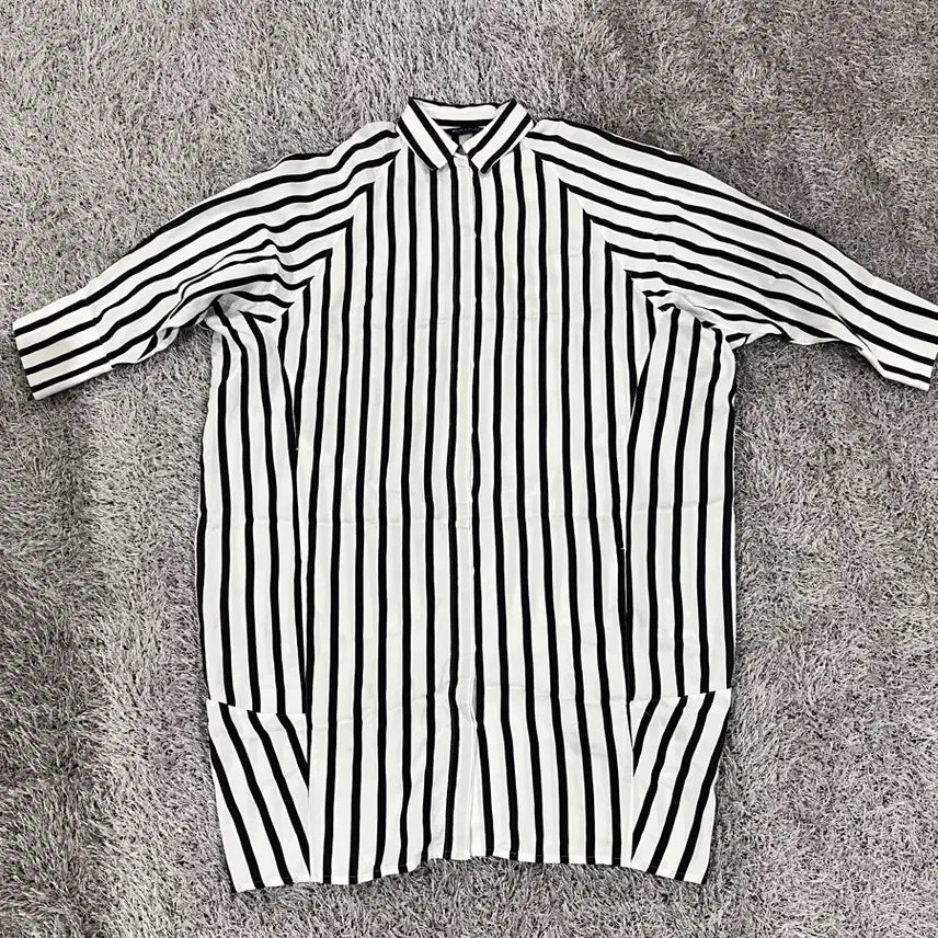 [SOLD OUT] 정품 모조에스핀(Mojo.S.Phine)  셔츠형 스트라이프 원피스