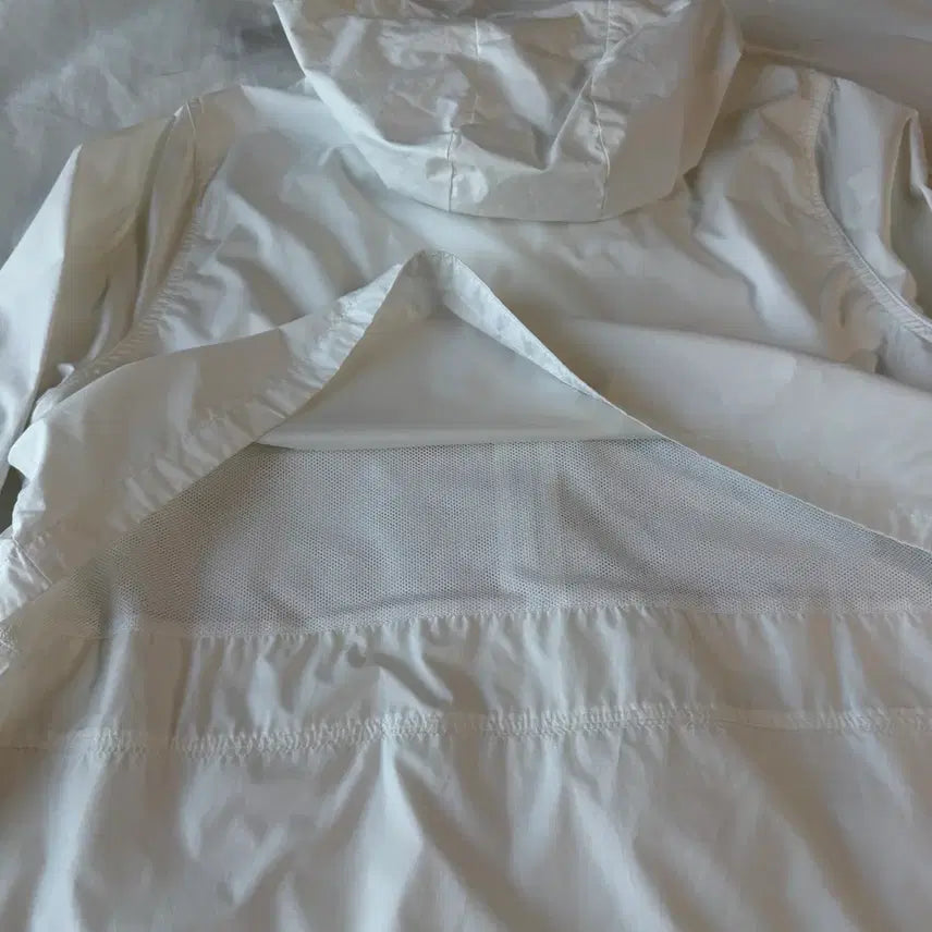 [SOLD OUT] 나이키 러닝 화이트 바람막이 L