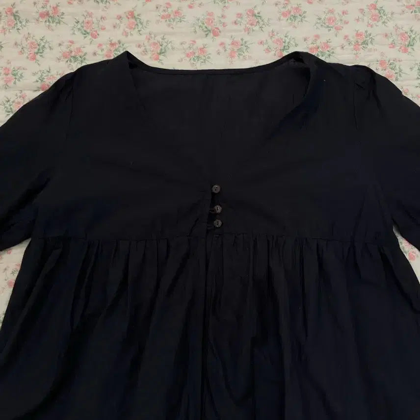 [SOLD OUT] 빈티지 모리걸 네이비 자수 레이스 블라우스 1086 모리걸 y2k 스트릿