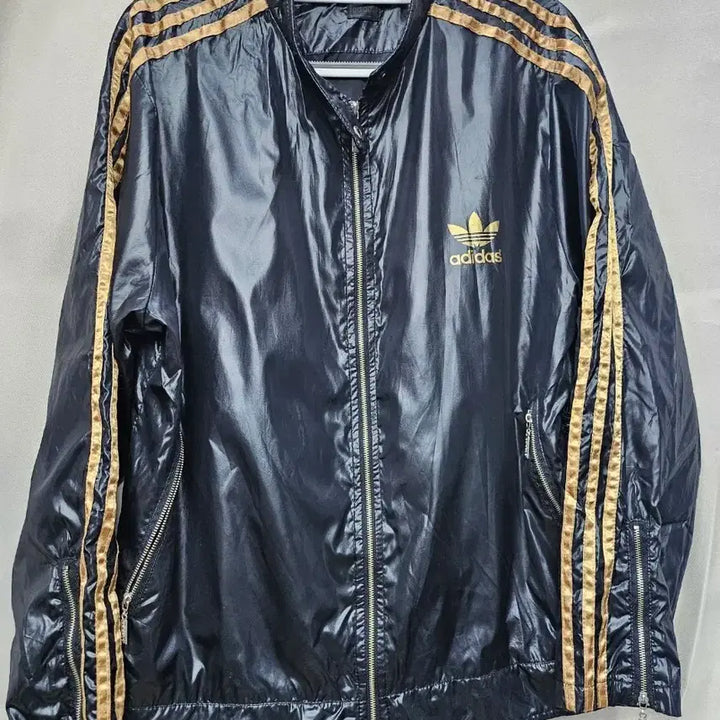 [BUNJANG] Adidas Black/Gold Tricolor Track Jacket / 아디다스 블랙/골드 삼선 바람막이 자켓
