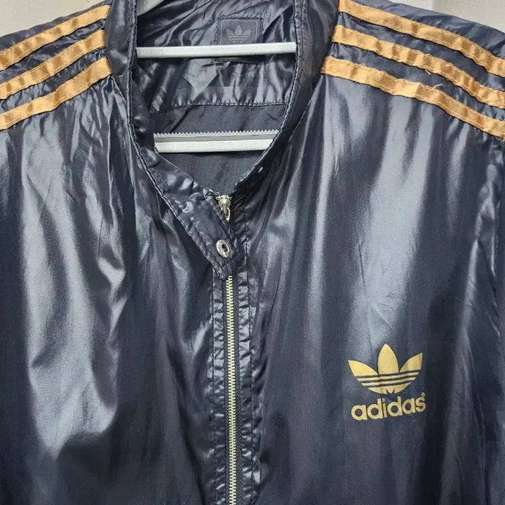 [BUNJANG] Adidas Black/Gold Tricolor Track Jacket / 아디다스 블랙/골드 삼선 바람막이 자켓