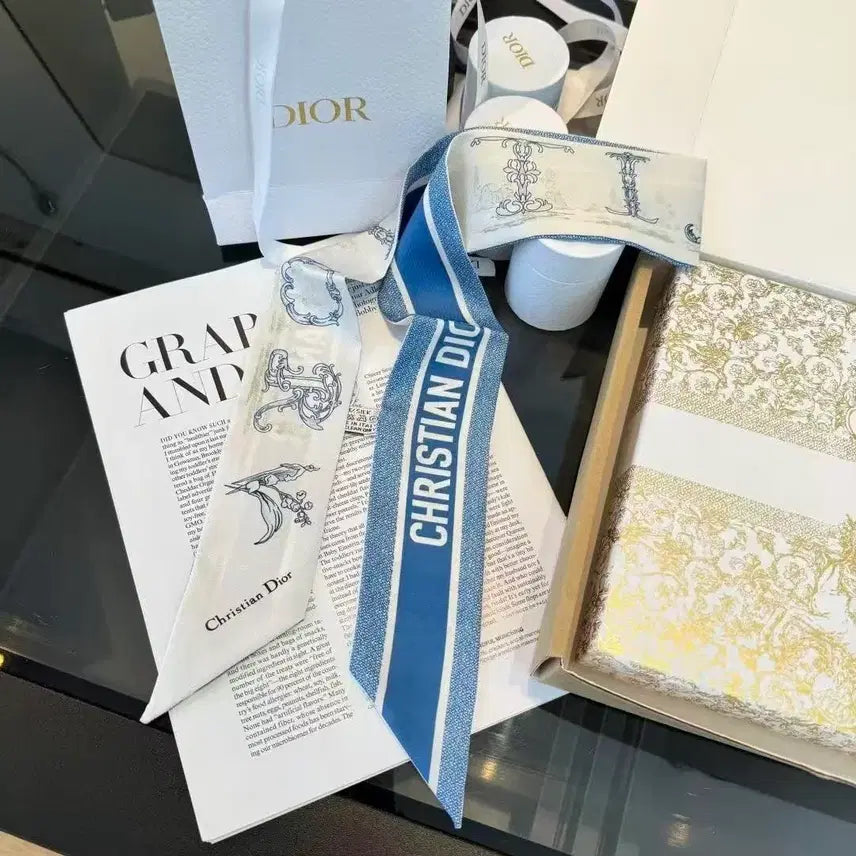 [SOLD OUT] 디올 여성 여름 스카프 두건 헤어밴드 손목 밴드 가방 장식