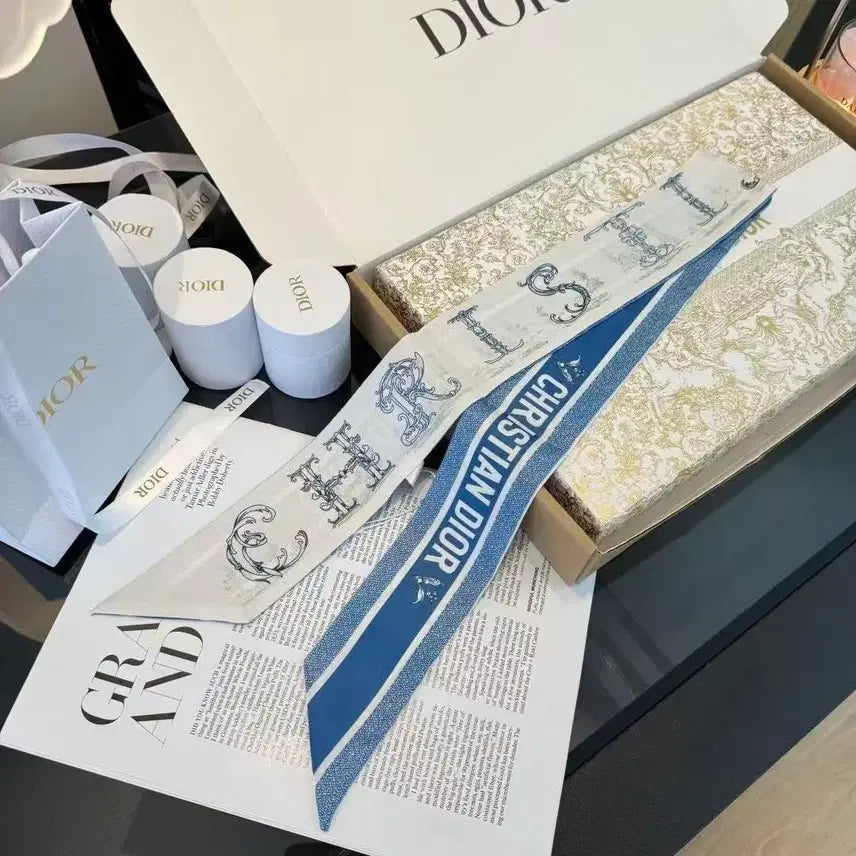 [SOLD OUT] 디올 여성 여름 스카프 두건 헤어밴드 손목 밴드 가방 장식