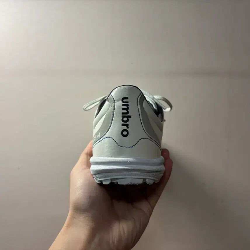 [BUNJANG] Umbro Revenge Premium TF Futsal Shoes / [270] 엄브로 리벤지 프리미엄 TF 풋살화