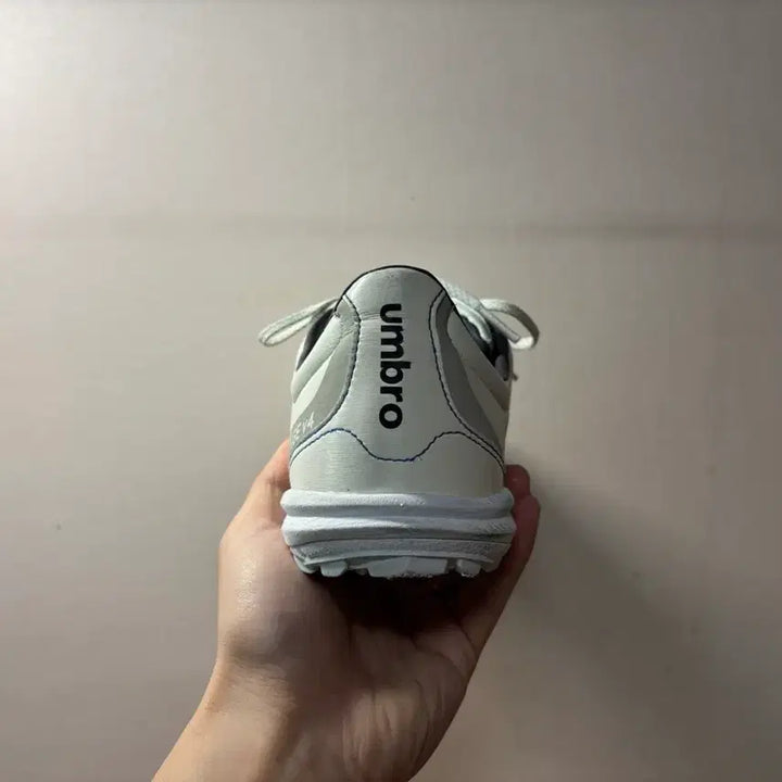 [BUNJANG] Umbro Revenge Premium TF Futsal Shoes / [270] 엄브로 리벤지 프리미엄 TF 풋살화