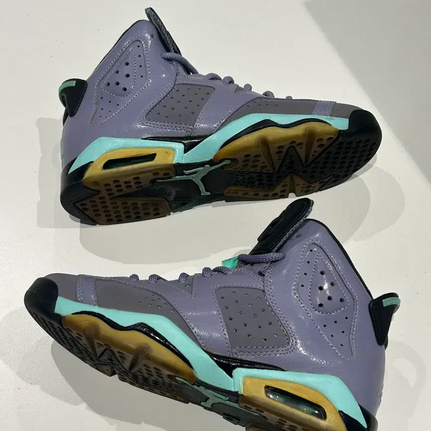 [BUNJANG] Nike Jordan 235 (Model: 543390-508) / [이창섭&amp;저창섭] 나이키 조던(235) 543390-508