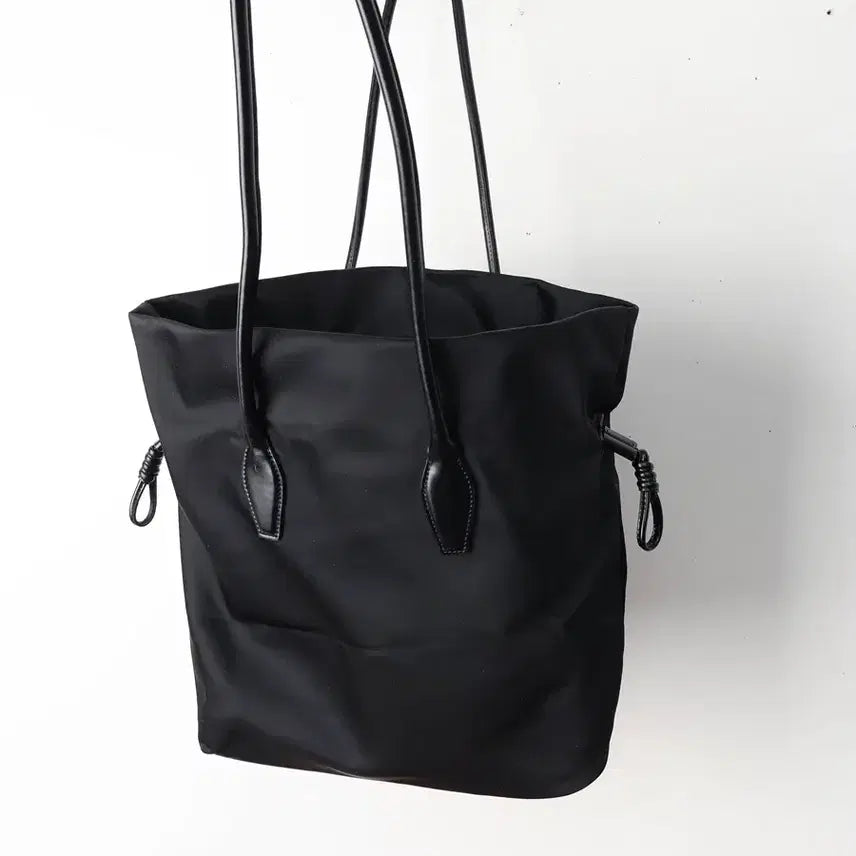 [SOLD OUT] 랑방컬렉션 드로우스트링 숄더백